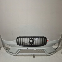 Бампер передняя хромированная решётка volvo xc60 ii рестайлинг 21 -