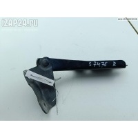 Петля капота правая Mazda 323 (1994-1998) BA 1997