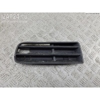 Решетка (заглушка) в бампер Перед. Лев. Volkswagen Golf-4 2002 1j0853665b