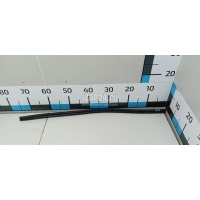 Уплотнитель стекла двери Hyundai-Kia Solaris (2010 - 2017) 832411R0004X