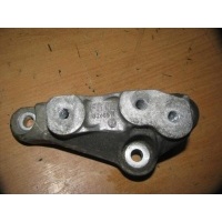 Кронштейн КПП левый Opel Astra J 2011 13248571, 0684261, 17673593