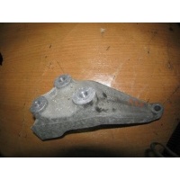 Кронштейн КПП левый Opel Astra J GTC 2014 13248569, 0684260, 19DW9781