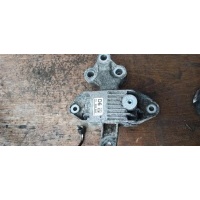 Опора двигателя левая Opel Astra J GTC 2012 13248546, 2433086