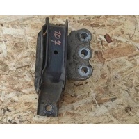 Опора двигателя правая Opel Antara 2012 20911793