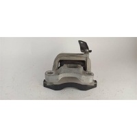 Опора двигателя Cadillac XT6 2022 84624770