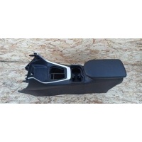 Подлокотник Toyota RAV4 2019 58810-42010-C0