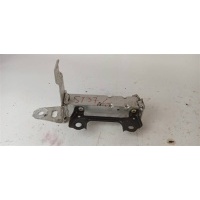 Кронштейн усилителя переднего бампера левый Toyota RAV4 2019 52103-42110