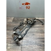 Кронштейн компрессора подвески Audi A8 D4 2016 4H0698999