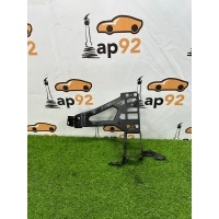 Кронштейн крыла BMW 5-series e60 2009 51 64 7163484