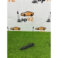 Кронштейн крыла Volkswagen Passat B7 2013 3AA807183