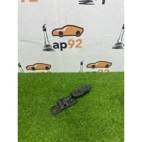Доводчик двери багажника Audi A8 D4 2012 4H0827383, 4F9827383E, 4F9827383G