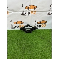 Домкрат Volkswagen Jetta MK 6 2014 3C0011031B
