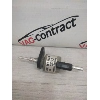 Топливный насос Audi Q5 2009 8R0261163A