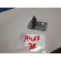 Пластина петли двери Audi A4 B7 2004-2008 8E0831446E
