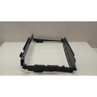 Рамка радиатора Renault Duster 2012 215590775R