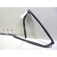 Уплотнитель стекла двери Renault Duster 2012 823310036R