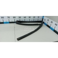 Уплотнитель стекла двери Renault Duster 2012 823300034R