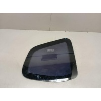 Стекло кузовное глухое правое Renault Duster 2012 833068568R