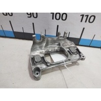 Кронштейн опоры двигателя Renault Duster 2012 112228880R