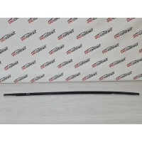 Уплотнитель стекла двери Skoda Octavia A7 2015 5E0837477