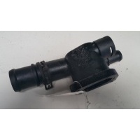 Фланец (тройник) системы охлаждения Volkswagen Touran 2004 038121132G