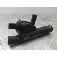 Фланец (тройник) системы охлаждения Volkswagen Golf-4 2003 038121133