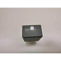 Реле Land Rover Range Rover IV 2013 LR138846