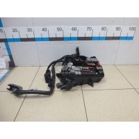 Блок предохранителей Toyota Auris (E18) (2012 - 2018) 8274102080
