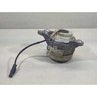 Опора двигателя правая Mercedes Benz W205 2014 A2052405317