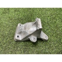 кронштейн двигателя Volkswagen Touareg NF (7P5) 2012 7l8199307f