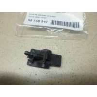 Форсунка омывателя лобового стекла Toyota Corolla E18 2013 8538112400