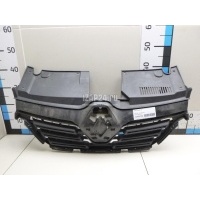 Решетка радиатора Renault Sandero 2014 623105887R