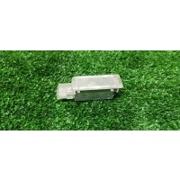 плафон салонный VW Touareg 2010-2014 2014 7l0947415