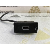Разъем зарядки USB Volkswagen Touareg 3 CR7 до рестайлинг 2020 760035222