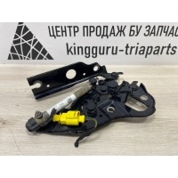 Петля капота Volkswagen Touareg 3 CR7 до рестайлинг 2020 760823302F