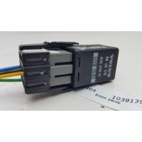 Блок реле Volvo 850 1997 6848215