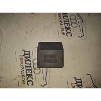 наполнитель заднего бампера Audi Q7 2005-2015 2012 4L0807251