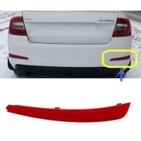 Отражатель правый Skoda Octavia A7 2013-2017 Mitsubishi 5E5945106 5E5945106