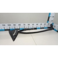 Уплотнитель стекла двери VAG Q8 (4MN) 2018 4M8837479G