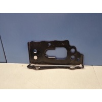 Кронштейн панели радиатора левый Lexus NX Z10 2014- 5318842010