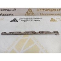 Кронштейн коллектора Volkswagen Touareg 3 CR7 до рестайлинг 2020 057253099L