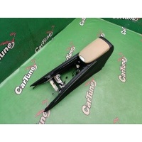 Подлокотник Mercedes-Benz ML W164 2008 A1646801052