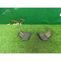 Кронштейн бампера AUDI TT 8N 2005 8N0807483A, 8N0807484A