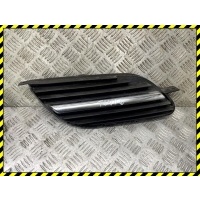 Решетка радиатора Nissan Almera Tino 2002