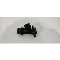 Фланец (тройник) системы охлаждения Volkswagen Passat 2006 06F121131A,, BLX