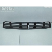 Решетка (заглушка) в бампер Перед. Audi A4 B5 (1994-2001) 1997 8D0807683E
