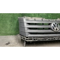 Решетка радиатора VW CRAFTER 30-35 Автобус 2015 2E0853653