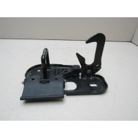 Крючок капота VW Passat (B6) 2005-2010 3C0823480