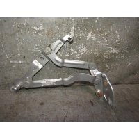 Петля крышки багажника Audi A4 (B5) 1994-2002 8D5827302C