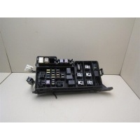 Блок предохранителей Lexus RX 300 1998-2003 8272048011